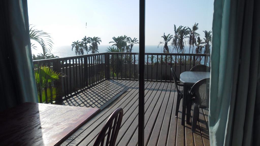 Khaya La Manzi Guest Lodge Hibberdene Rum bild