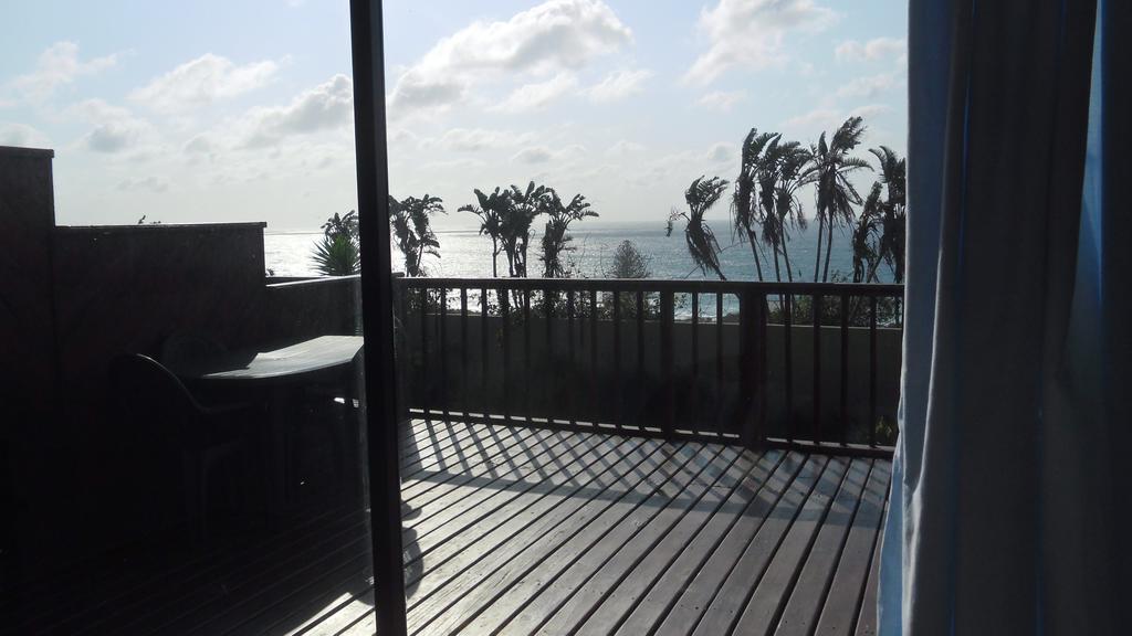 Khaya La Manzi Guest Lodge Hibberdene Rum bild