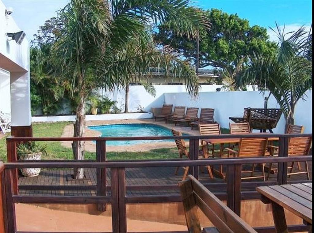 Khaya La Manzi Guest Lodge Hibberdene Exteriör bild