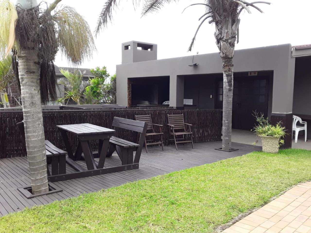 Khaya La Manzi Guest Lodge Hibberdene Exteriör bild